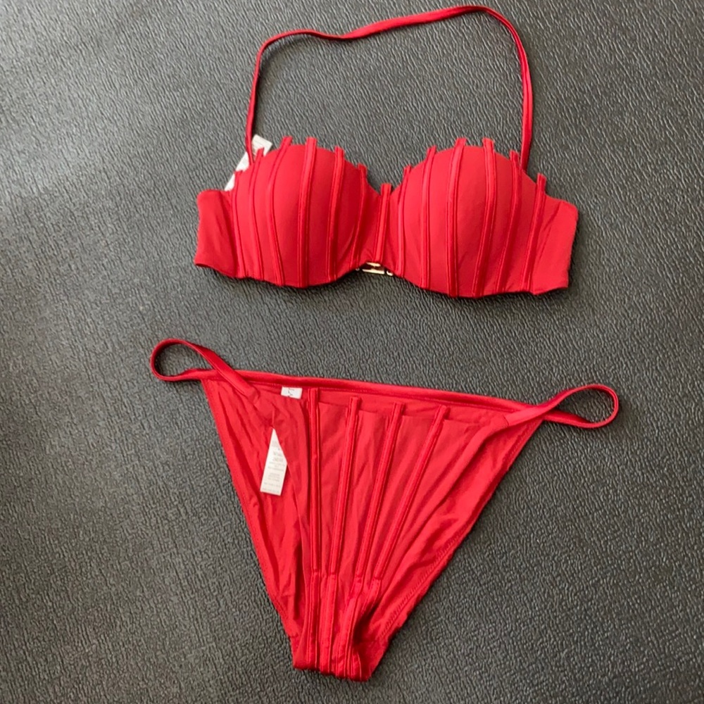 Gorgeous la Perla Swimsuit set!